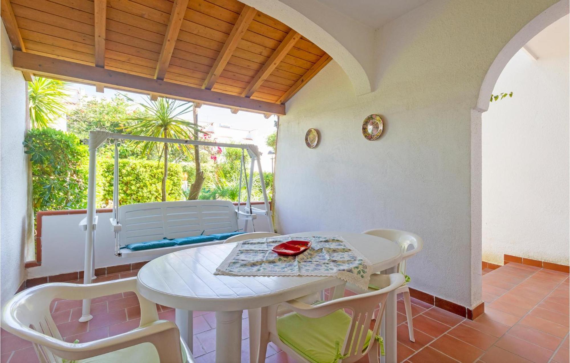 Awesome Home In Manduria With Kitchen Ngoại thất bức ảnh